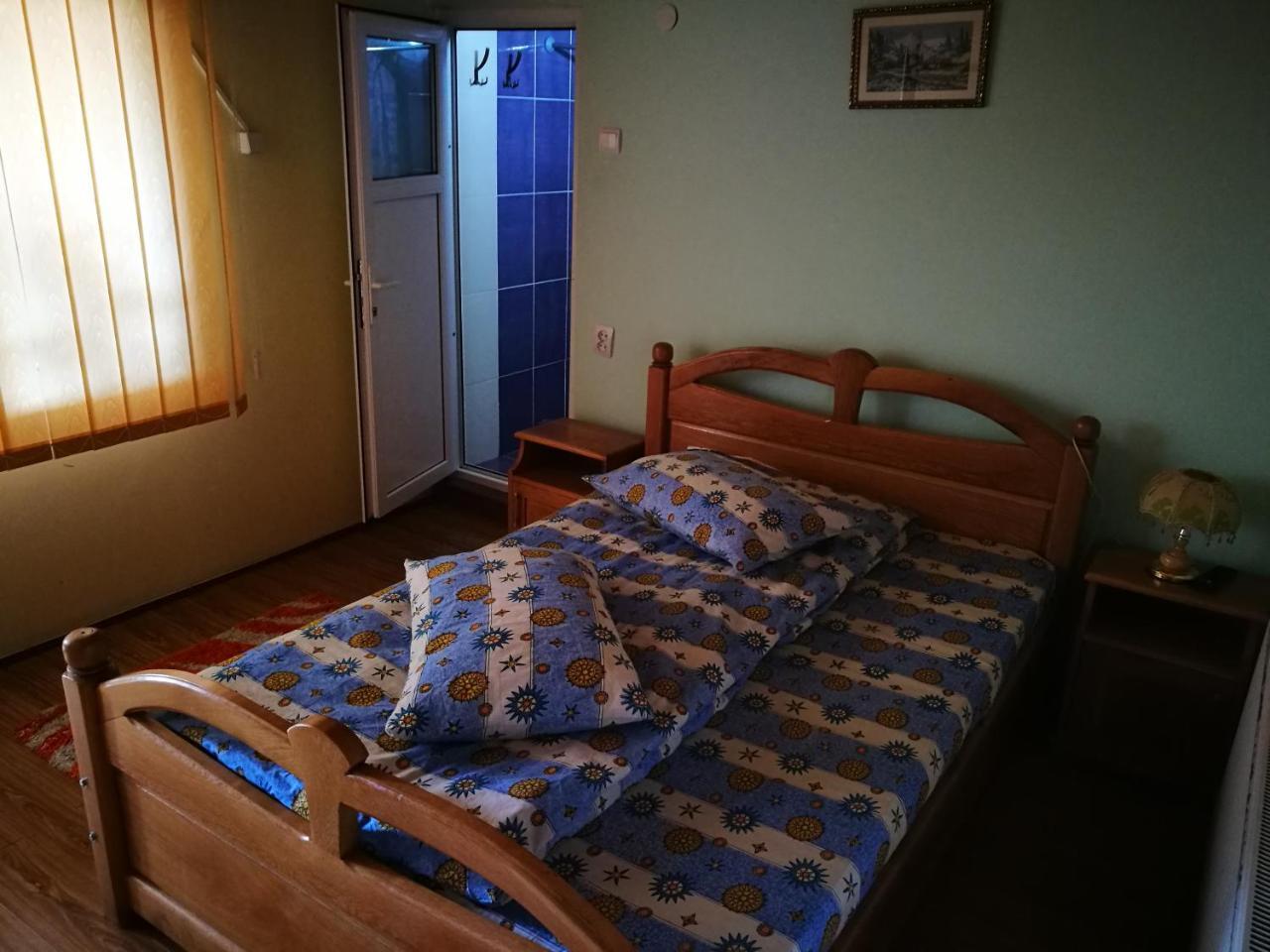 Pensiunea Remus Otel Novaci-Străini Dış mekan fotoğraf